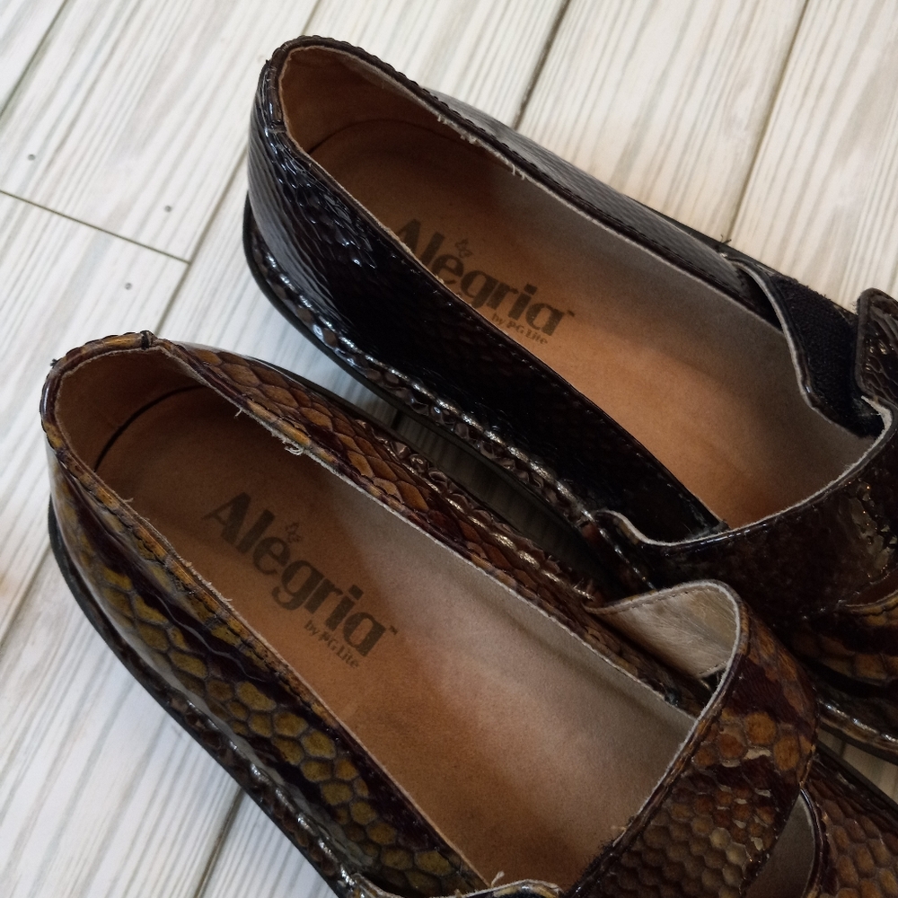 Alegria Snakeskin Print Patent Leather Mary Jane Shoes - Picture 9 of 11